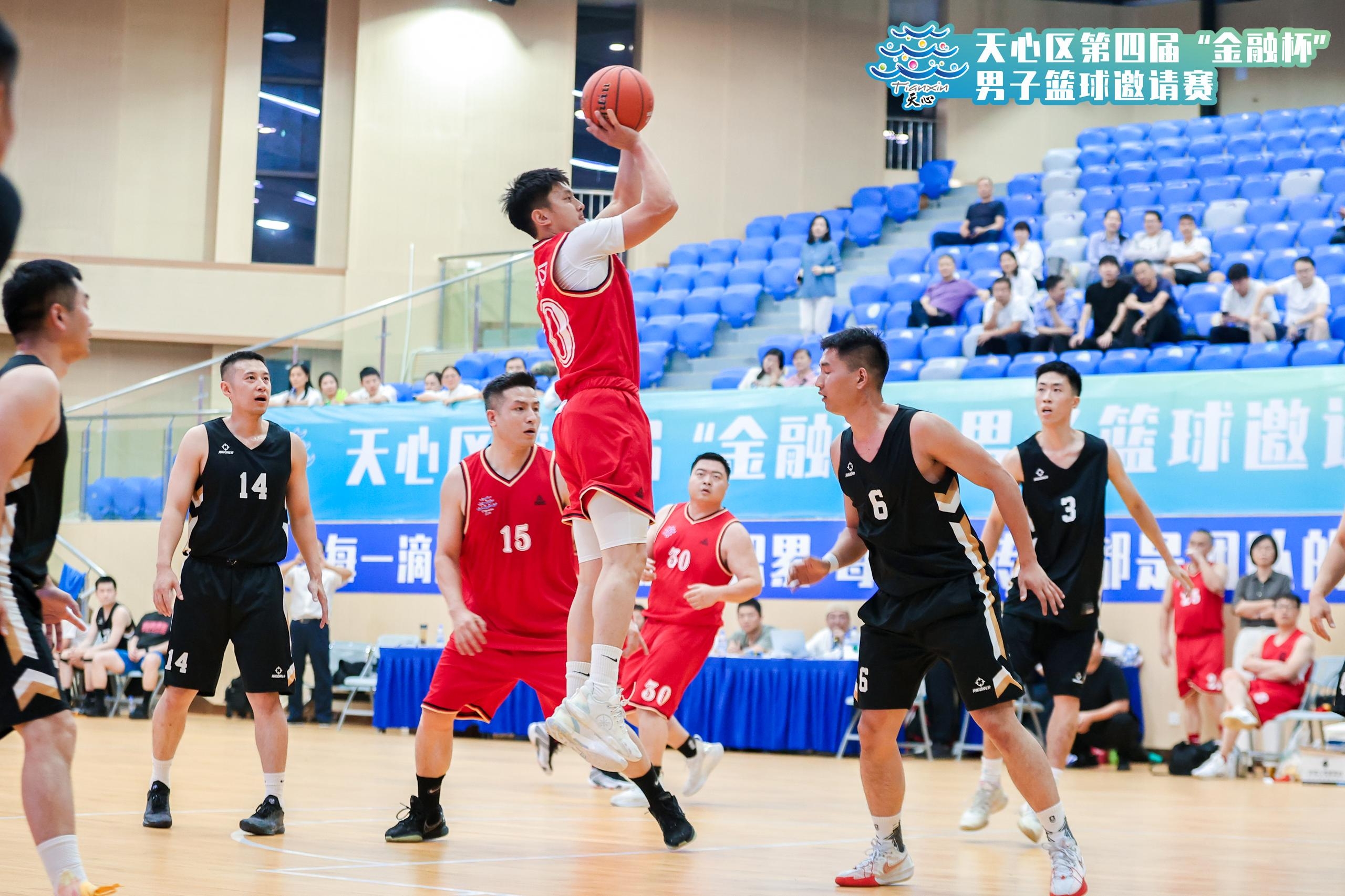 好博体育-终结长达17年不胜“魔咒” 青岛男篮客场赢下新疆队